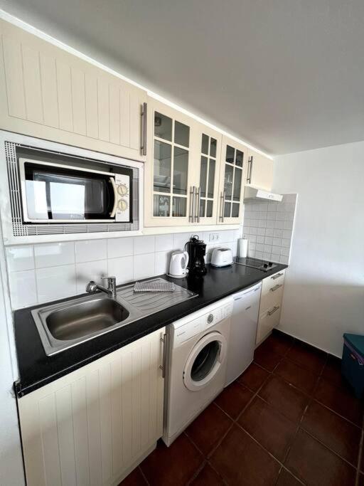 Casa Breen - Spacious 1 Bedroom Apartment In Matagorda With Communal Pool Тіас Екстер'єр фото